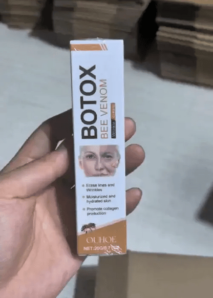 **OUHOE Bee Venom Wrinkle Cream – Anti-Aging Face Moisturizer for Fine Lines & Smooth-Looking Skin**